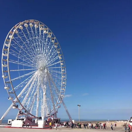 아파트 In With Sea Views, Cleaning Included 니우포르트